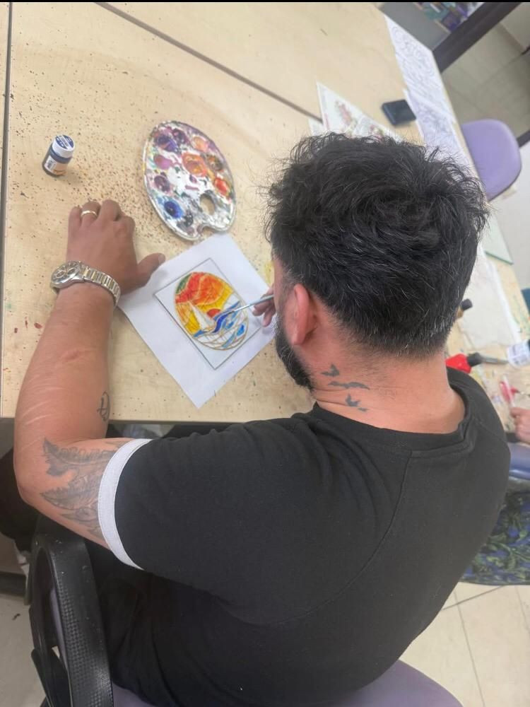 Başsavcı Şahin öncülük etti! Yükümlüler fırçalarını sabır için salladı - Resim: 3