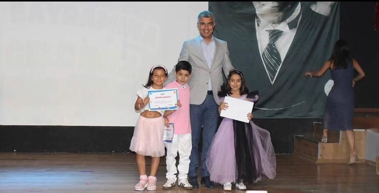 Minik öğrencilerden okuma etkinliği! Başsavcı Kılıç da öğrencilerin coşkusuna eşlik etti - Resim: 2