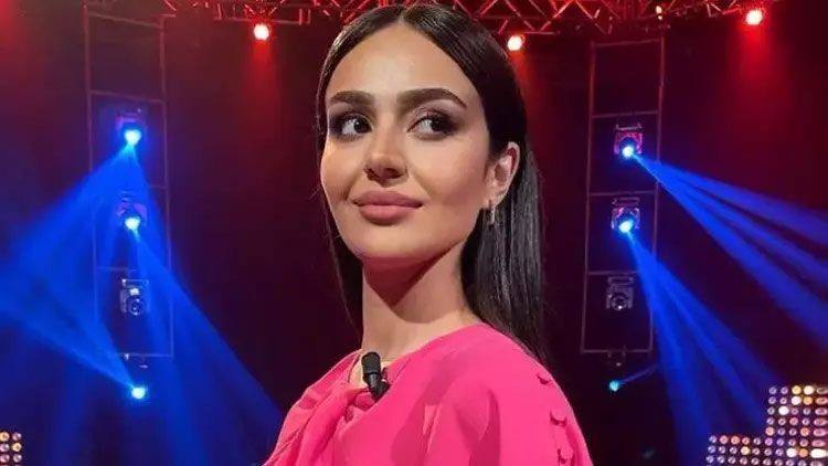 Ünlü şarkıcı Elif Buse Doğan’ın takıntılı hayranı hakkında karar! - Resim: 1