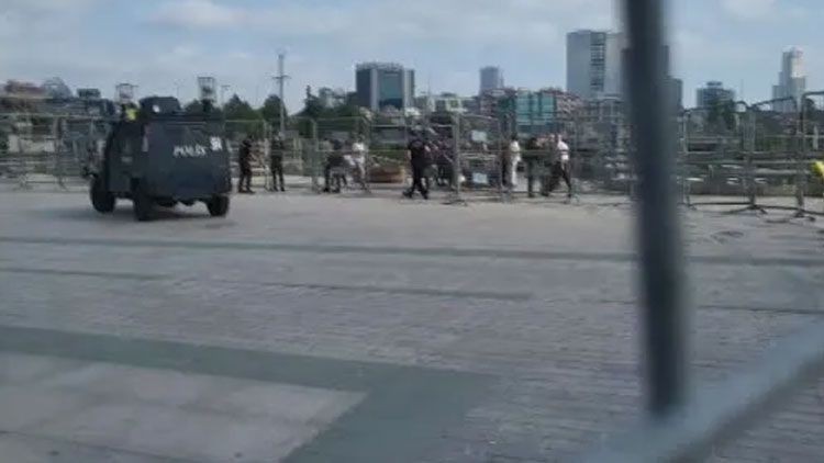 İstanbul Adalet Sarayı’nda bariyerler devrildi! İki adliye çalışanı yaralı - Resim: 4