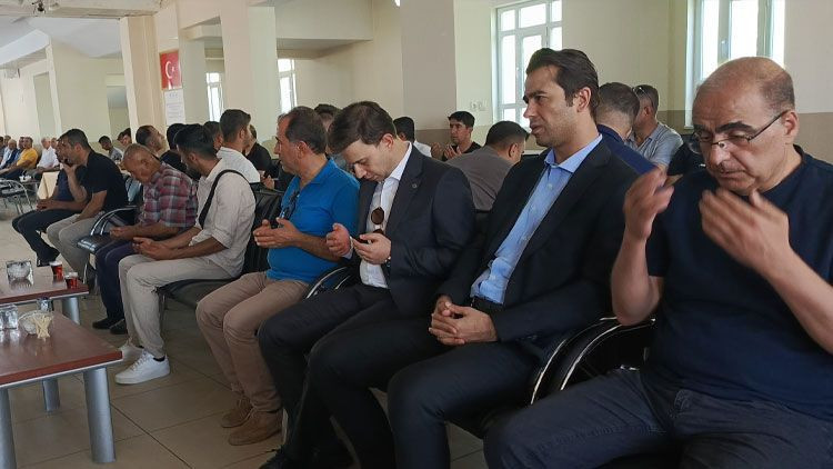 Başsavcı Gürgah, infaz koruma memurunun cenazesine katıldı - Resim: 2
