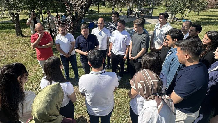 Bakan Tunç, hakim ve savcı yardımcılarıyla piknikte buluştu - Resim: 2