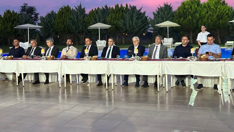 Burhaniye adli protokolü Kaymakam Memiş’i uğurladı - Resim: 2