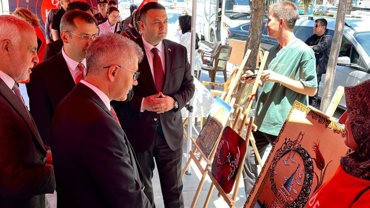 Başsavcı Süren ve Komisyon Başkanı Ünlü kadın emeği sergisine katıldı - Resim: 5