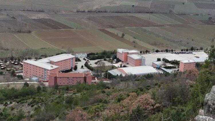 Bakan Tunç’tan yangın açıklaması: 17 gözaltı, bir cezaevi boşaltıldı - Resim: 3