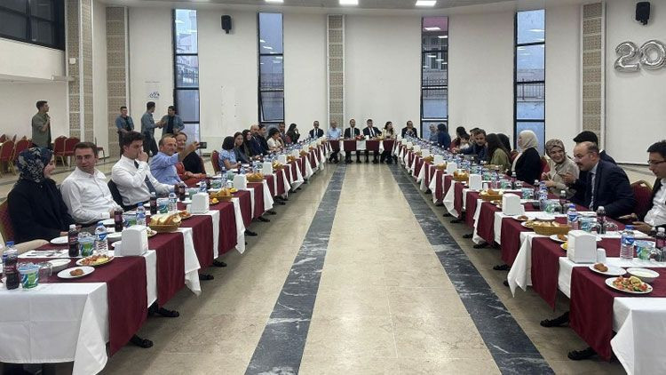 Hakkari Adliyesi’nden ayrılacak hakim ve savcılar için veda yemeği! - Resim: 2