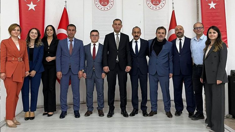 Hakkari Adliyesi’nden ayrılacak hakim ve savcılar için veda yemeği! - Resim: 3