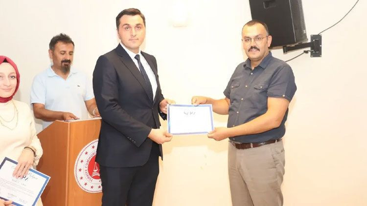 Amasya Adliyesi’nde sağlıklı hayat eğitimi! Katılım belgelerini Başsavcı Kocaman verdi - Resim: 1