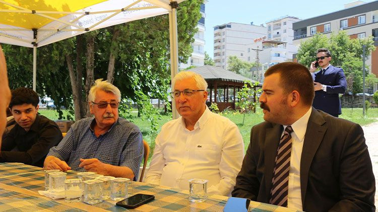Pazarcık’ta anlamlı etkinlik! Başsavcı Özkaynak’tan aşure ikramı… - Resim: 3
