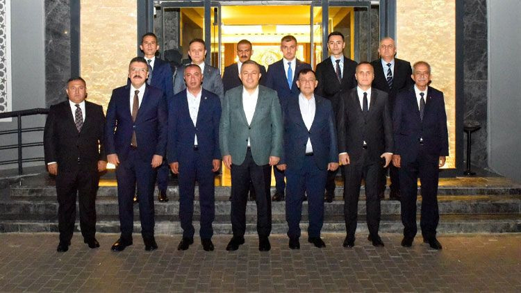 Kilis’te yargının iki önemli ismi uğurlandı! - Resim: 1