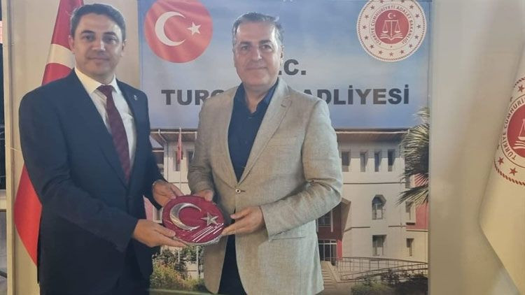 Turgutlu Adliyesi’nde tayini çıkan hakim ve savcılar onuruna veda! - Resim: 3