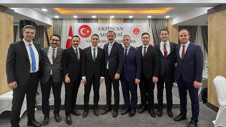 Erzincan Adliyesi’nde veda gecesi! Duygusal anlar yaşandı… - Resim: 5