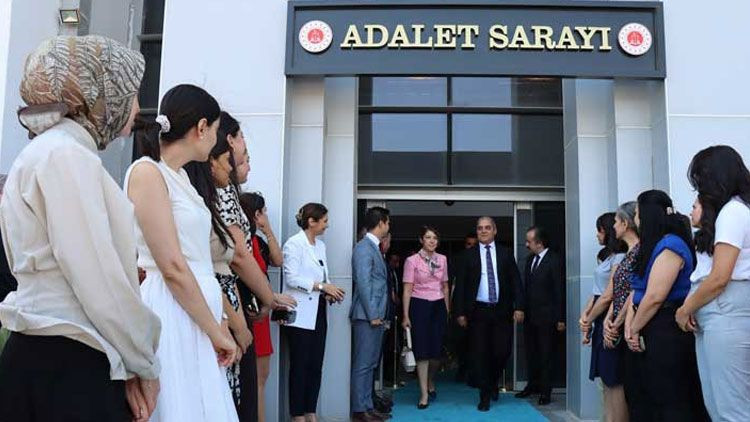 Başsavcısı Çelikkol, Hatay Adliyesi’nden alkışlarla uğurlandı - Resim: 3