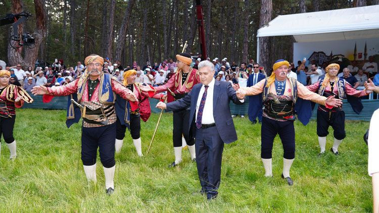 Aluçdağı'nda Ata sporu heyecanı! Yargıtay Başsavcısı Şentürk tribünden izledi - Resim: 1