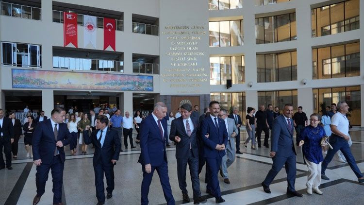 Bakırköy Adliyesi’nde Başsavcı Vekillerine veda! Başsavcı Gümüş’ten hediye takdimi - Resim: 6