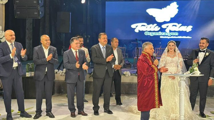 Yargı, siyaset ve spor dünyasını buluşturan düğün! Başsavcı Ermayası dünya evine girdi - Resim: 1