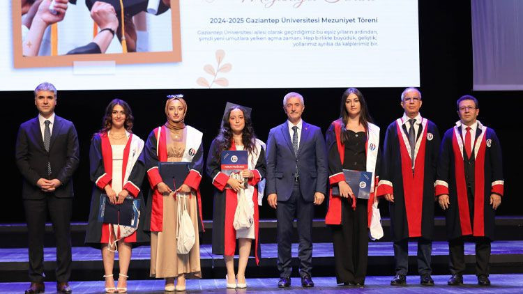 Yargı camiası gelecekteki meslektaşlarının mezuniyet heyecanına ortak oldu! - Resim: 4