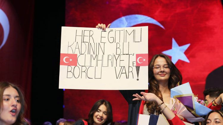 Yargı camiası gelecekteki meslektaşlarının mezuniyet heyecanına ortak oldu! - Resim: 9