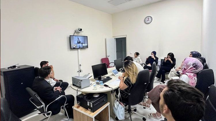 Erzurum Adliyesi’nde adli görüşmecilere eğitim! Hizmet kalitesi artırılıyor - Resim: 1