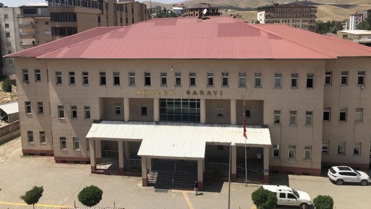 Yüksekova Adliyesi’nin ilk kadın Komisyon Başkanı görevine başladı! - Resim: 2