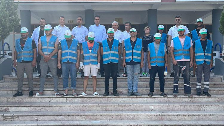 Alaşehir’de denetimli serbestlik yükümlüleri okulları yeniledi! Başsavcı Tuncay yerinde inceledi - Resim: 4