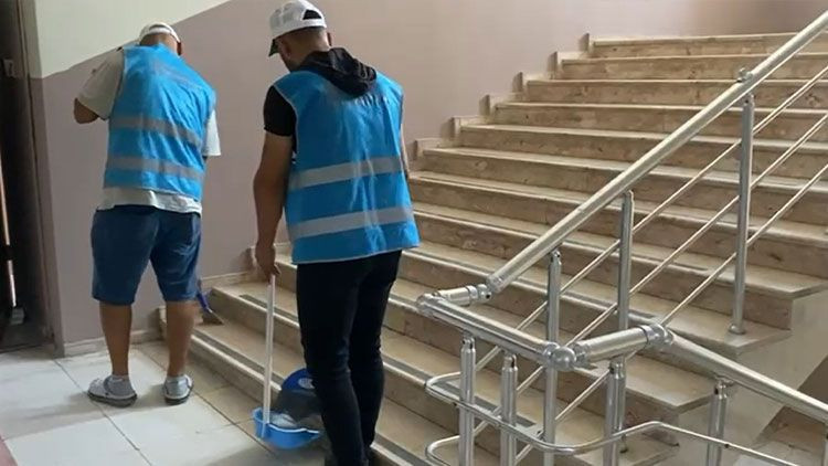 Alaşehir’de denetimli serbestlik yükümlüleri okulları yeniledi! Başsavcı Tuncay yerinde inceledi - Resim: 6
