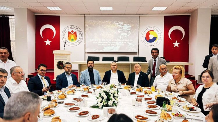 Nevşehirli yargı mensupları, bürokratlar ve iş insanları buluştu! Başsavcı Karakoca ve Yargıtay Üyesi Çevik de katıldı - Resim: 1