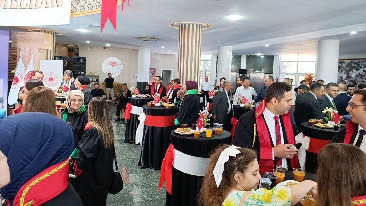 Şanlıurfa’da yeni adli yıl heyecanı! Kıdemli hukukçulara plaket - Resim: 3