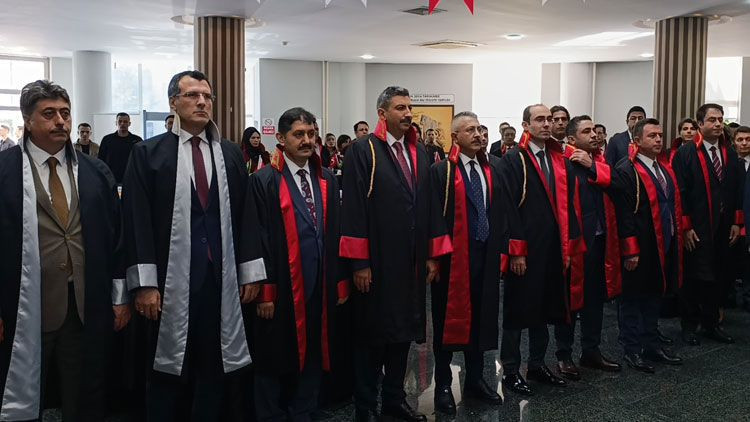 Şanlıurfa’da yeni adli yıl heyecanı! Kıdemli hukukçulara plaket - Resim: 6