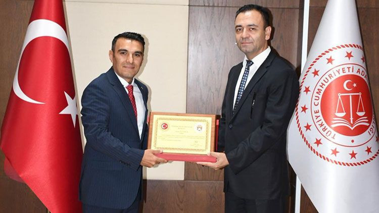 Manisa Adliyesi’nde birinci sınıfa ayrılan hakim-savcılar için tören! - Resim: 4