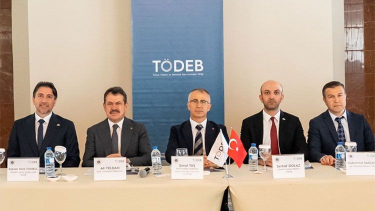 Bilişim Suçları Soruşturma Bürosu savcıları İzmir’de buluştu! - Resim: 1