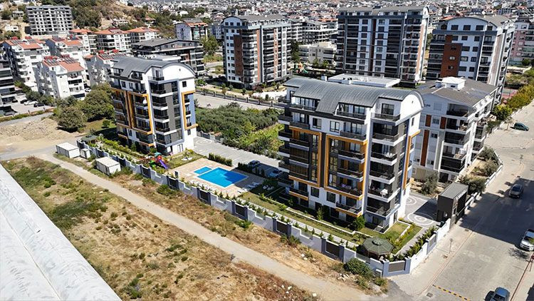 Yeni lojmanın faaliyete geçmesiyle eski binalar yıkıldı! Başsavcı Korkmaz’dan teşekkür - Resim: 4