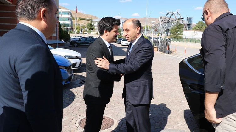 HSK Üyesi Özdemir, Çankırı’da! Adliye ve Valiliğe ziyaret… - Resim: 2