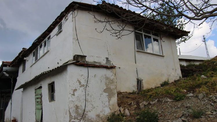 Kırklareli Cumhuriyet Başsavcılığı’ndan anlamlı proje! Şehit Anıl Yalap’ın ailesinin evini yenilediler - Resim: 1