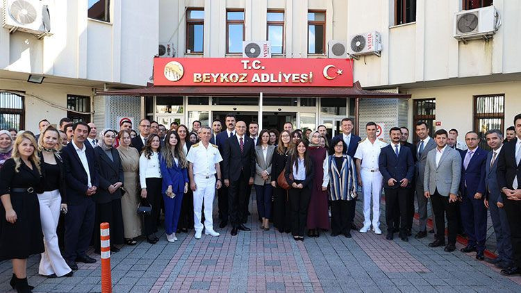 Başsavcı Barış Duman için Beykoz Adliyesi’nde uğurlama! - Resim: 5