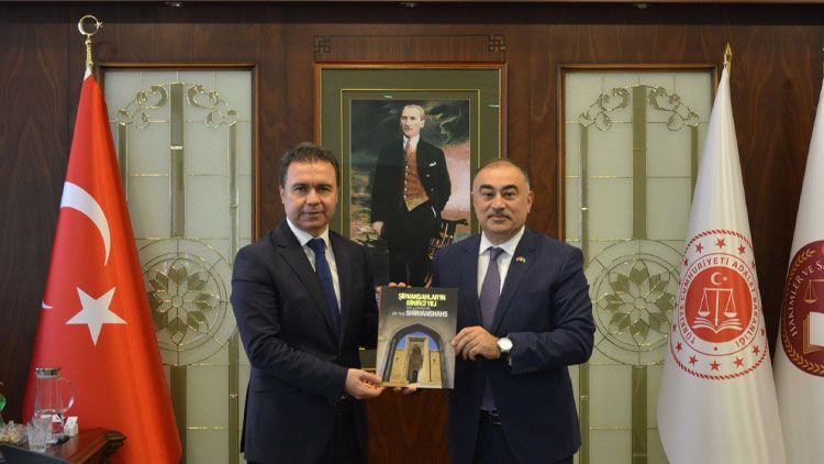 Azerbaycan Büyükelçisi Memmedov’dan, Başsavcı Karaköse’ye ziyaret - Resim: 1