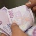 Emekliye yüzde 18 zam! Maaş 17 bini aşacak mı? Ocak zammını katladı, refah payı masada!