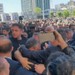 CHP lideri Özgür Özel'e saldırı!