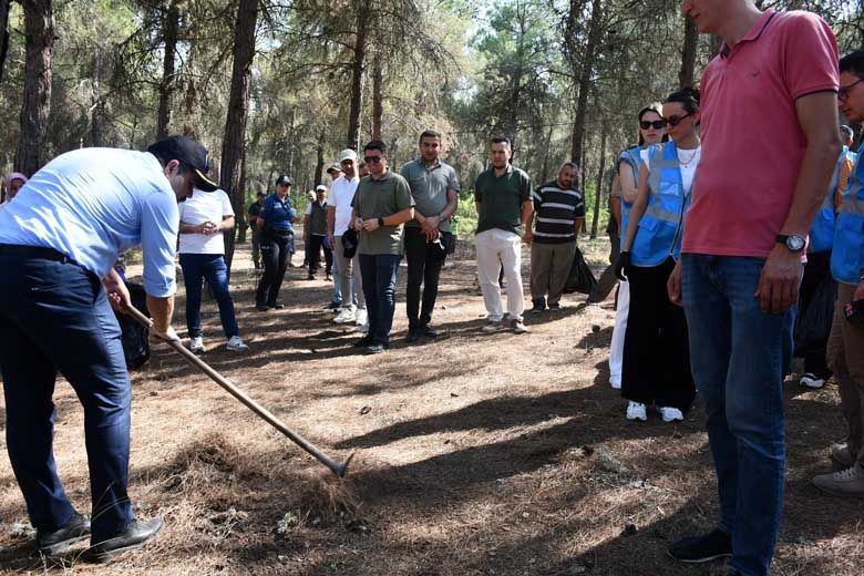 Vezirköprü’de orman temizliği seferberliği! Başsavcı Vekili Alevli de destek verdi - Resim: 2
