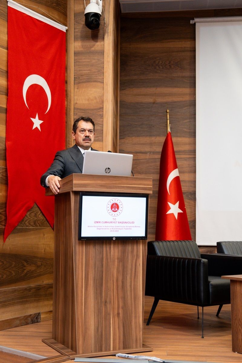 İzmir Adliyesi'nden kadına şiddete karşı sıkı tedbir! Savcı sayısı 4'ten 9'a çıkarıldı - Resim: 2