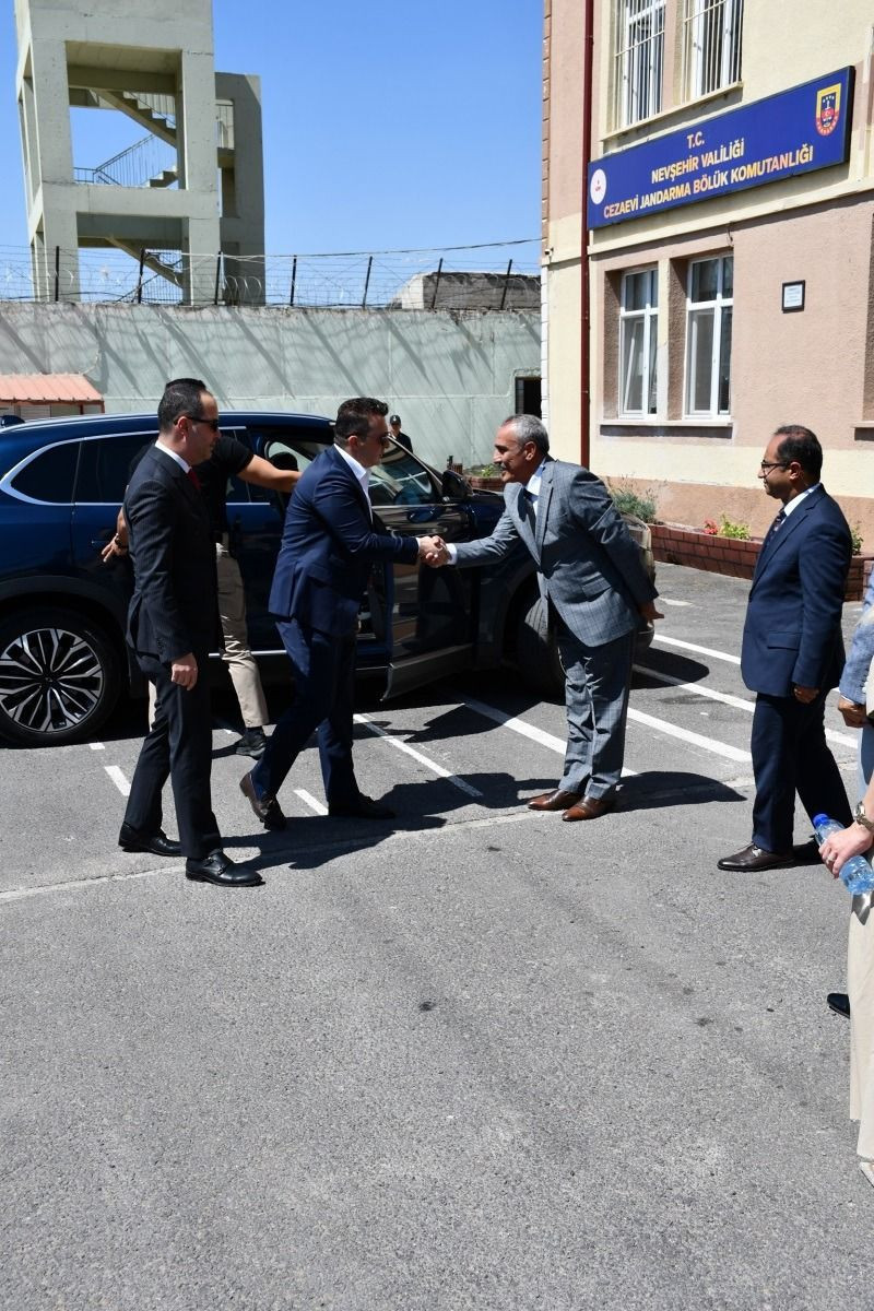 Başsavcı Karakoca, Nevşehir E Tipi Kapalı Ceza İnfaz Kurumu'nda incelemelerde bulundu - Resim: 1