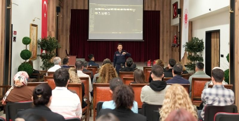 Bakırköy Adliyesi’nde temel yangın eğitimi düzenlendi - Resim: 2
