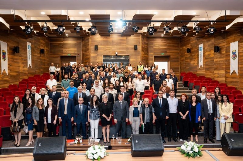 İzmir Adliyesi'nden kadına şiddete karşı sıkı tedbir! Savcı sayısı 4'ten 9'a çıkarıldı - Resim: 3