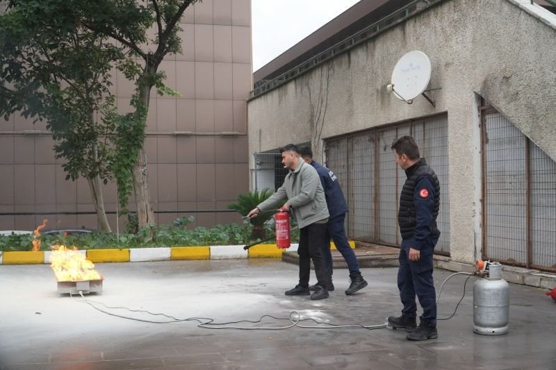 Bakırköy Adliyesi’nde temel yangın eğitimi düzenlendi - Resim: 5