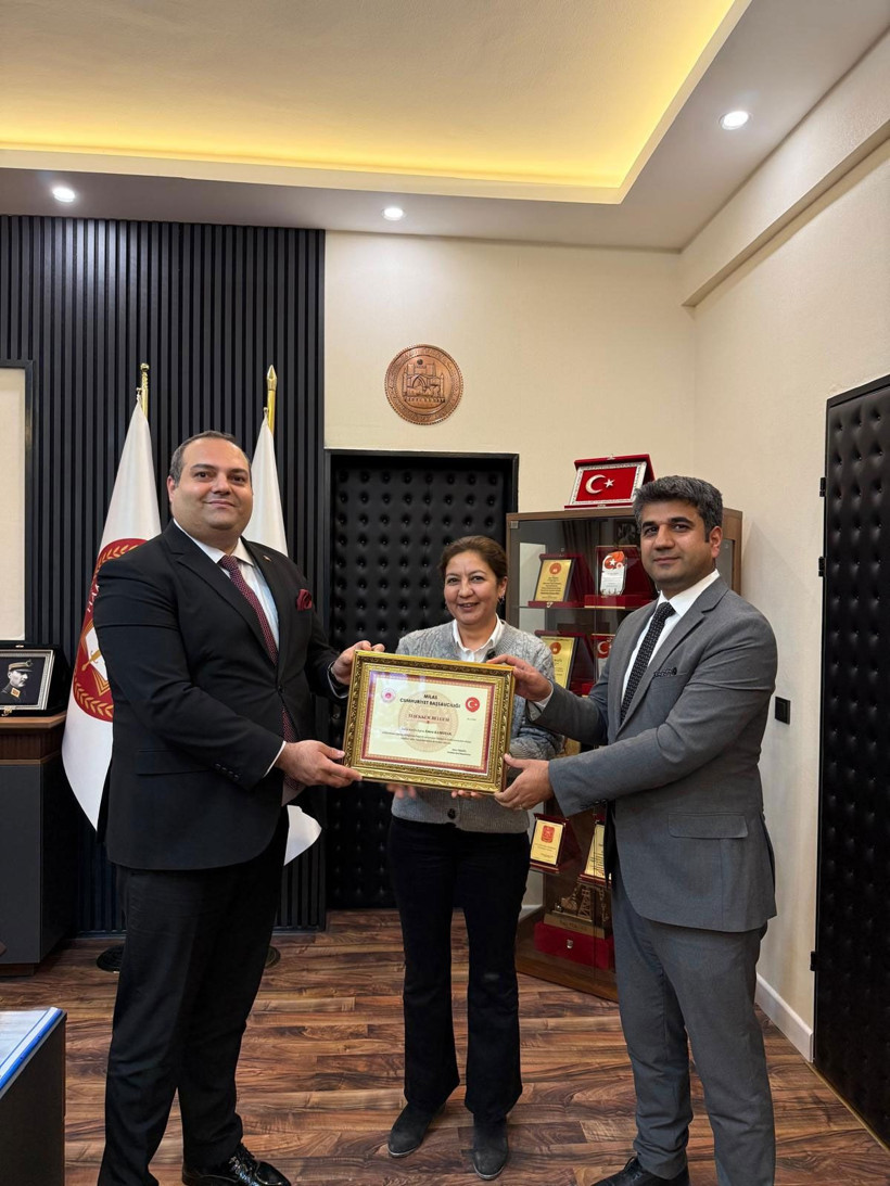 Milas Adliyesi'nde başarılı personele teşekkür belgesi! Başsavcı Tekgül bizzat takdim etti - Resim: 1