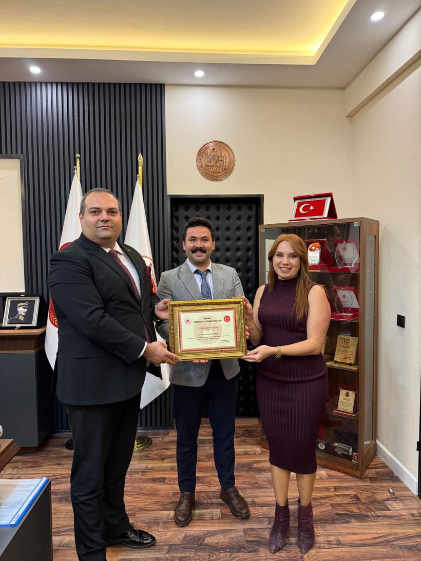 Milas Adliyesi'nde başarılı personele teşekkür belgesi! Başsavcı Tekgül bizzat takdim etti - Resim: 2