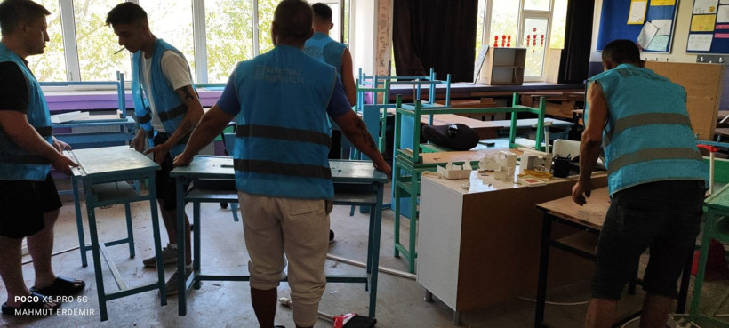 Bandırma'da denetimli serbestlik yükümlülerinden 14 okulda yenileme çalışması - Resim: 5