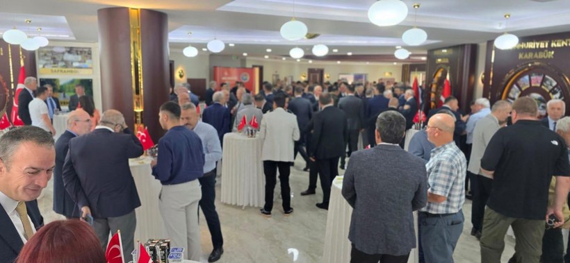 Karabük Valiliği’nden bayramlaşma töreni: Protokolde Başsavcı Akman da vardı - Resim: 7