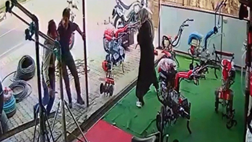 Gümüşhane'de kadın cinayeti son anda önlendi! Taciz yetmedi annesine bıçakla saldırdı