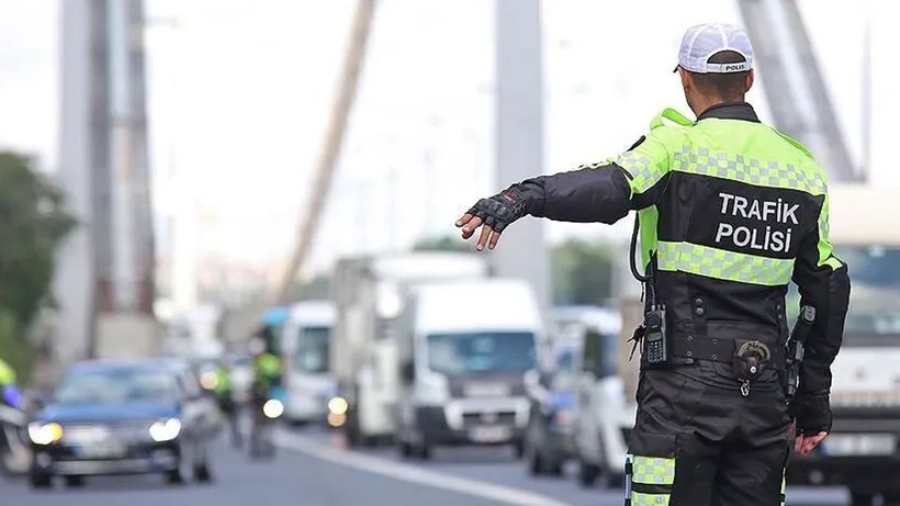 Makas atana 90 bin, ambulansa yol vermeyene 46 bin! Katlamalı ceza düzenlemesi geliyor: İşte tüm detaylar...